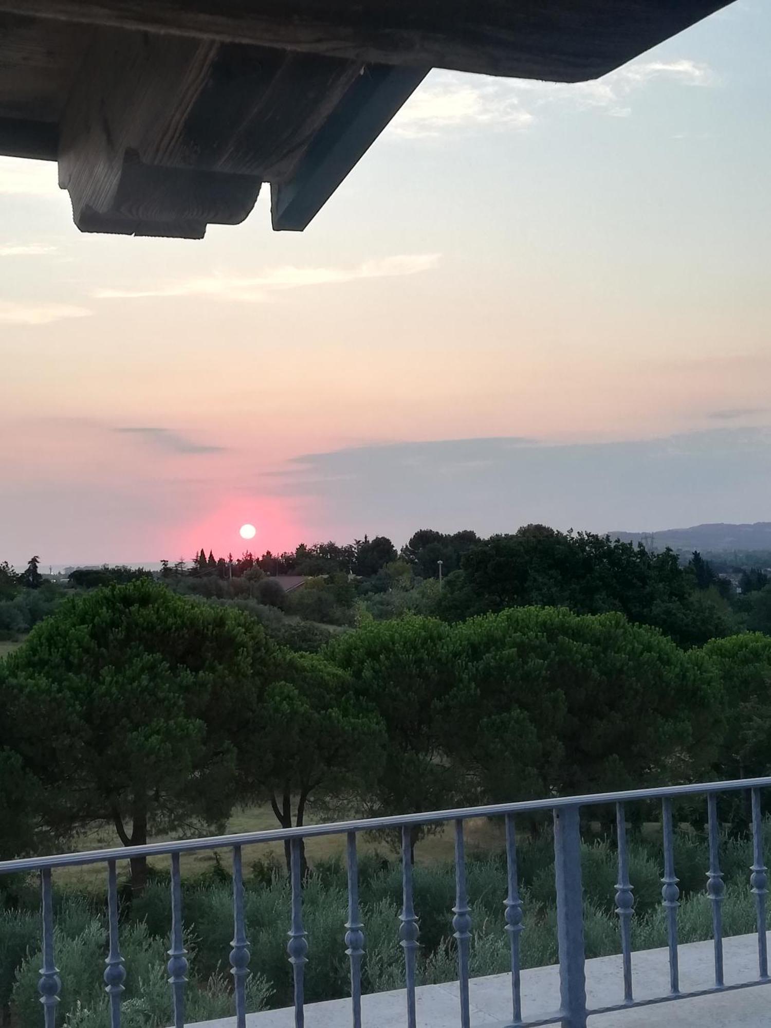 לינה וארוחת בוקר מיסאנו אדריאטיקו La Casa Nella Prateria מראה חיצוני תמונה